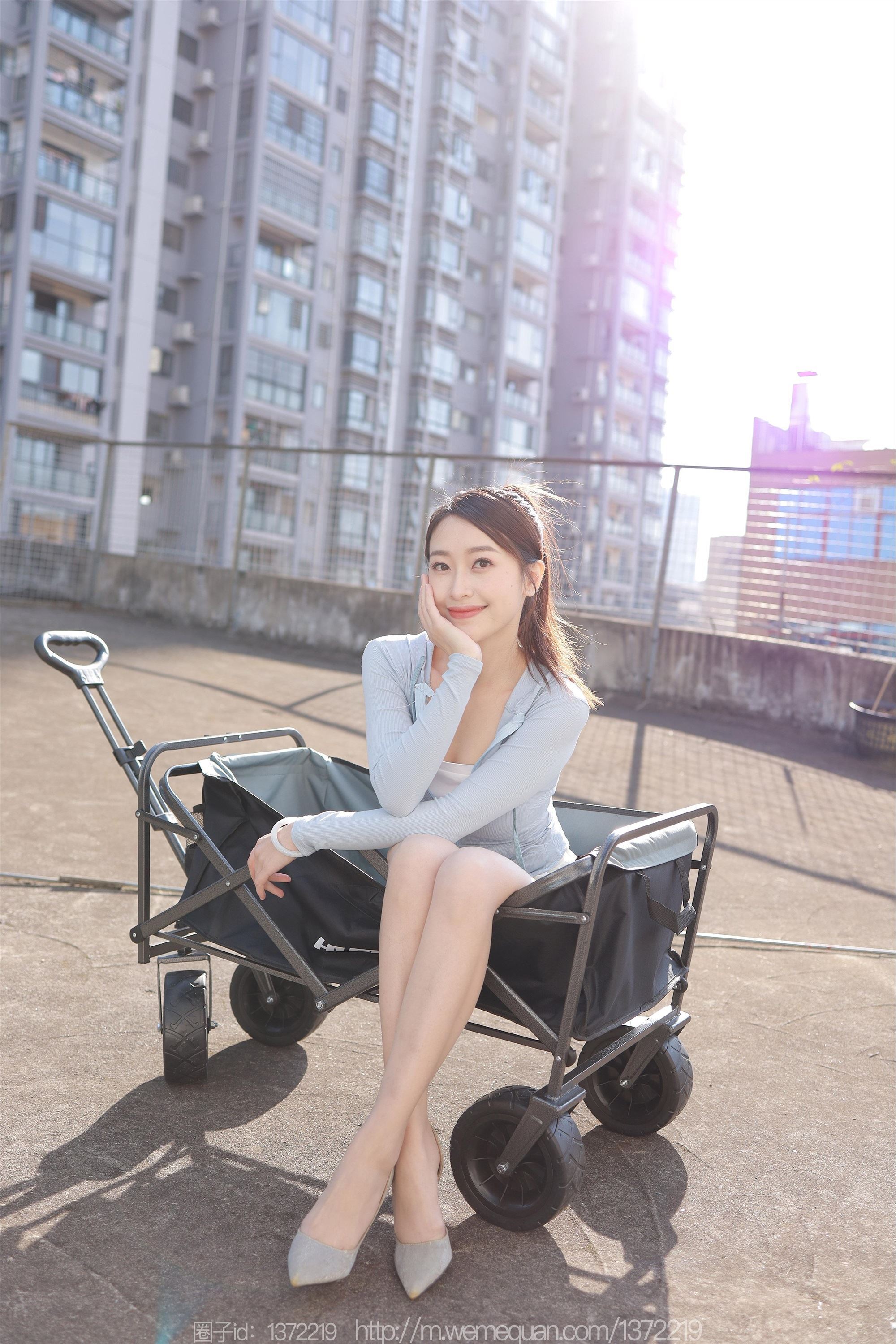 IESS异思趣向  2022.12.31 丝享家 1315 小婕《老司机开车》